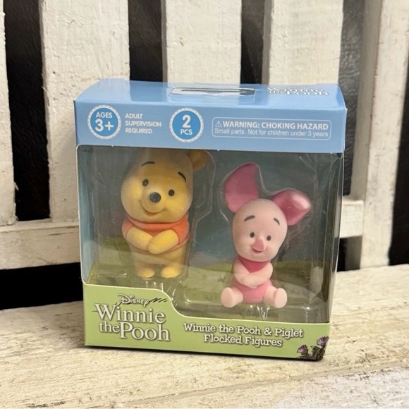 Disney Other - Disney Winnie the Pooh and Piglet Collectible Set